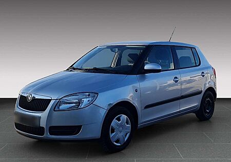 Skoda Fabia Ambiente 1.2 Metallic Klima Tempo Radio/CD 8 Fach