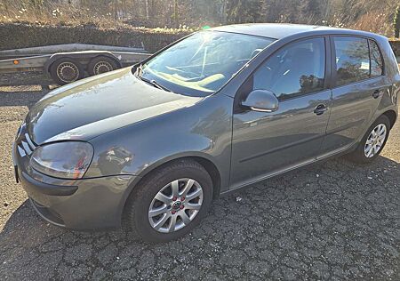 VW Golf Volkswagen 1.4 FSI Trendline