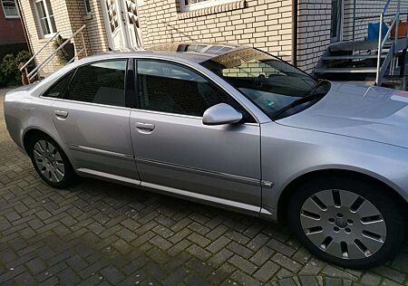 Audi A8 3.0 Benzin-Gas(LPG)