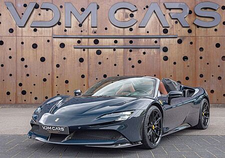 Ferrari SF90 Spider CARBON(12x)*CARPLAY*LIFT*TWO-TONE*