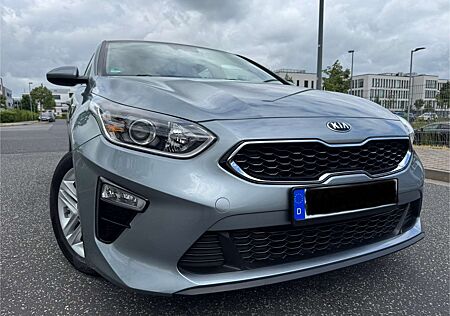 Kia Cee'd Ceed / 1.4 Automatik