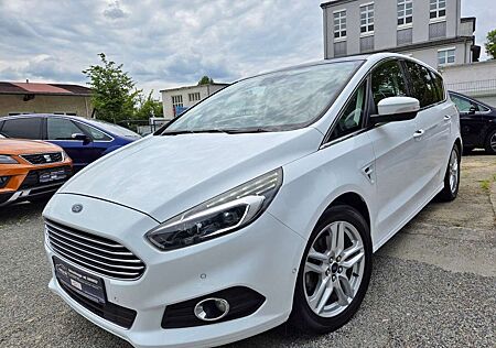 Ford S-Max Titanium / neuer Motor