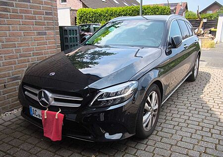 Mercedes-Benz C 220 d T 9G-TRONIC Avantgarde