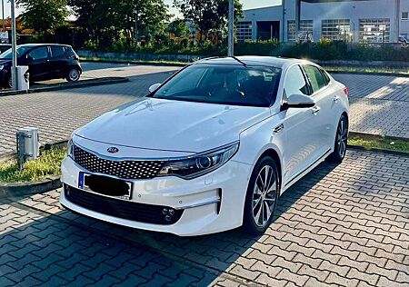 Kia Optima Optima 1.7 CRDI DCT Spirit