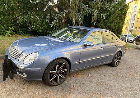 Mercedes-Benz E 320 4Matic Automatik Elegance