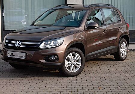 VW Tiguan Volkswagen Track & Field 4Motion*AHK*SHZ*BI-XENON*