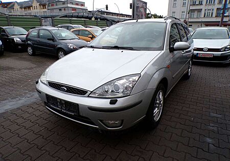 Ford Focus 1.6 Ghia Autom.