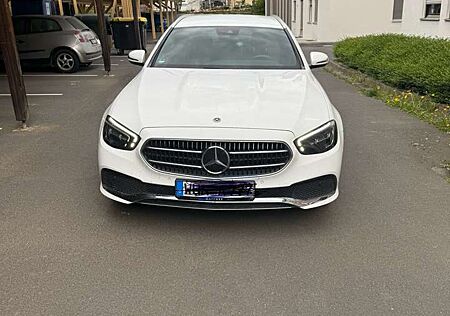 Mercedes-Benz E 220 d T 9G-TRONIC Avantgarde