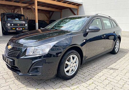 Chevrolet Cruze 1.6 LS / 1.Hand/Scheckheft/SR+WR