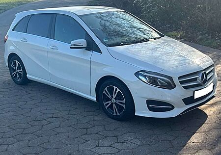 Mercedes-Benz B 200 UrbanStyle Edition