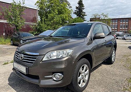 Toyota RAV 4 2.2 D-4D 4x4 Life*PDC*LMF*Tüv*