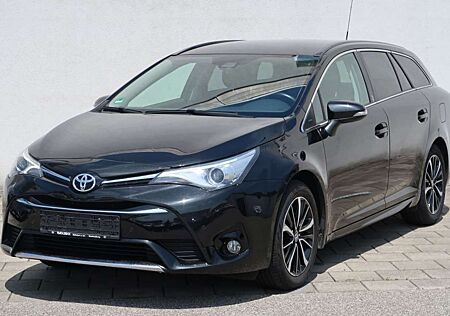 Toyota Avensis Touring Sports 1.8 Multidrive S Team Deutschland