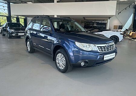 Subaru Forester AUTOMATIK+KAMERA+PANO+AHK+SHZ+PDC Comfort