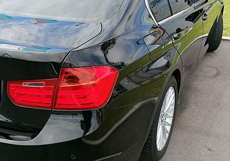 BMW 320d 320 Aut. Luxury Line