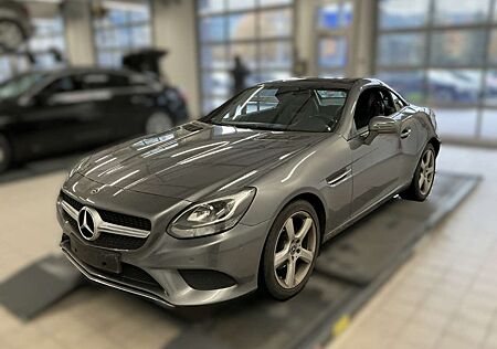 Mercedes-Benz SLC 180 Roadster Einparkhilfe