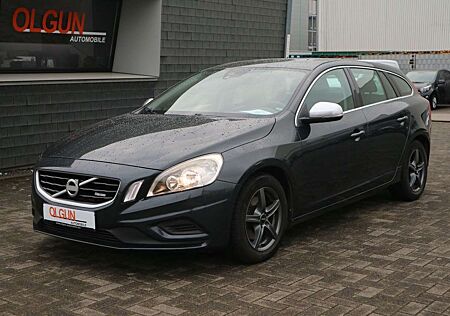 Volvo V60 Kombi R-Design *NAVI*PDC*HU 6.27*