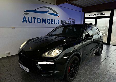 Porsche Cayenne Turbo BOSE*PANO*21-ZOLL*STANDHEIZUNG*TOP