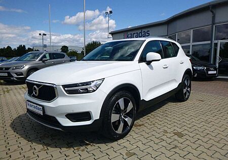 Volvo XC 40 XC40 D4 Momentum Pro AWD AUT/NAV/LED/4x4
