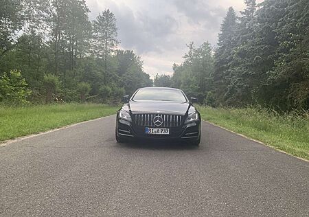 Mercedes-Benz CLS 350 CDI // gepfelgt