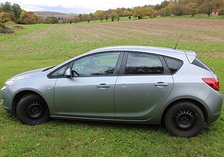 Opel Astra Fließheck 5-Türer 1.6 Edition