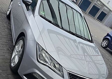 Seat Leon ST 2.0 TDI DPF DSG Style