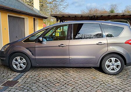 Ford S-Max 2.0 TDCi DPF Aut. Titanium
