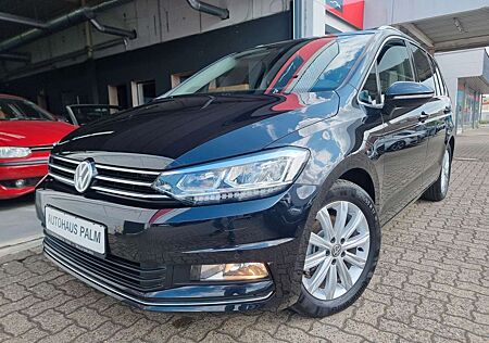 VW Touran Volkswagen 2.0 TDI Highline /AHK/Scheckheft/LED/Nav