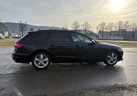 Audi A4 Avant quattro Standheizung Anhängerkupplung