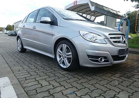 Mercedes-Benz B 180 *TÜV 06/2027*Automatic*Original-KM*1.Hand*