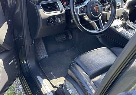 Porsche Macan GTS V6 Biturbo Vollausstattung