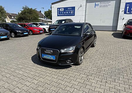 Audi A1 S line Sportpaket 1,6 TDI Navi PDC Alu18