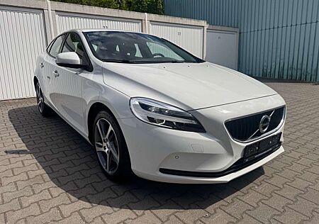 Volvo V40 T3 *Automatik*LED*Navi*R.Kamera*2.Hand*