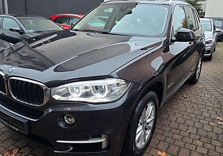 BMW X5 xDrive30d Panorama AHK Leder Navi-Prof.