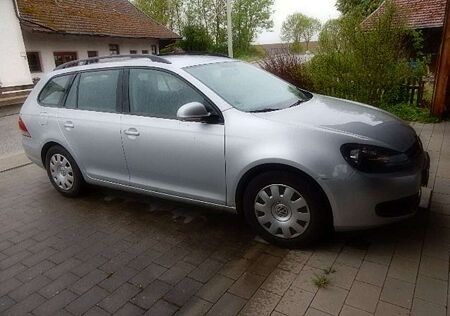 VW Golf Variant Volkswagen 1.6 TDI DPF BlueMotion Technology Tre