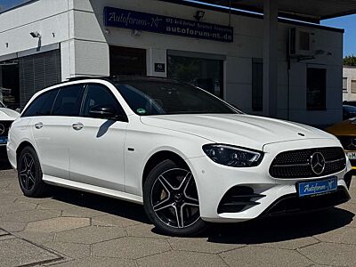 Mercedes-Benz E 300 de AMG/4MATIC/PANO/DISTRONIC/360/BURMESTER