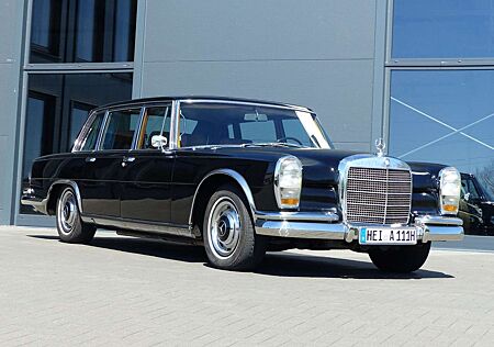 Mercedes-Benz 600