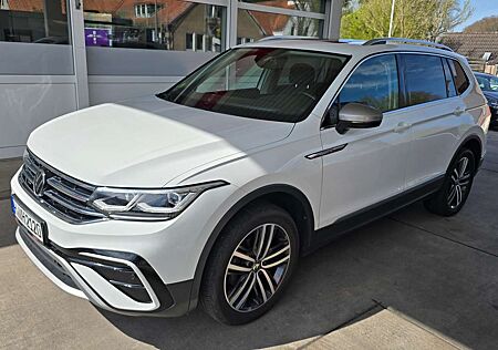 VW Tiguan Allspace Volkswagen Elegance 4Motion Business Pano AHK Standheizung