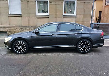 VW Passat Volkswagen 2.0 TSI (BlueMotion Technology) 4Motion DSG