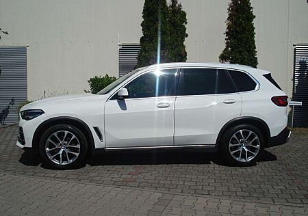 BMW X5 xDrive 30 d xLine: PANO ! VOLL !