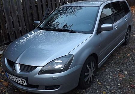 Mitsubishi Lancer Kombi 1.6 Sport