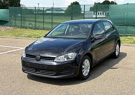 VW Golf Volkswagen VII Lim. Trendline BMT