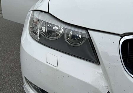 BMW 323i 323