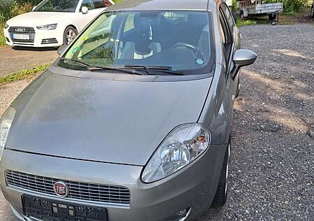 Fiat Grande Punto 1.4 8V Dualogic Active