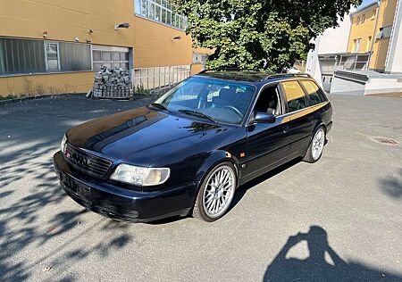 Audi S6 C4 Avant 2.2 20V Turbo 6 Gang Quattro