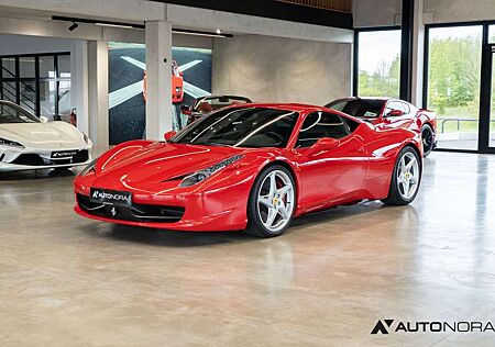 Ferrari 458 Italia mit Carbon - Racing Sitzen