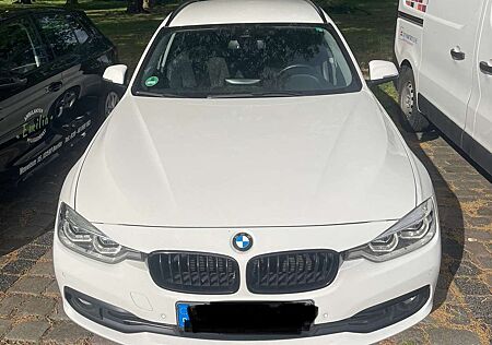 BMW 330d 330 Touring xDrive Aut. Advantage