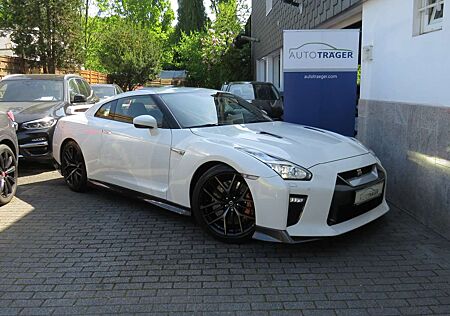 Nissan GT-R // Recaro / Bose / Shz / R-kam
