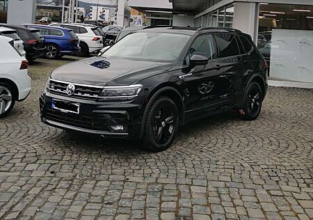 VW Tiguan Allspace Volkswagen 2.0 TDI SCR 4Motion DSG R-Line
