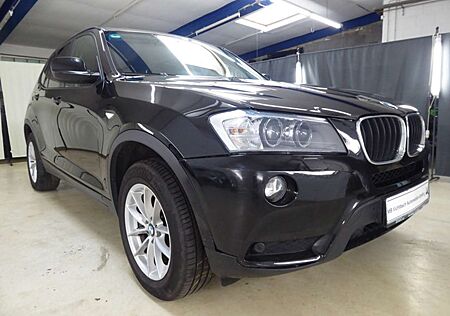 BMW X3 xDrive 20d *Kamera*AHK*Xenon*SHZ*8-fach*