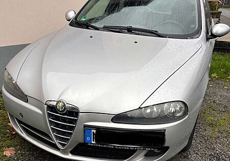 Alfa Romeo 147 1.6 Twin Spark Distinctive